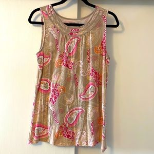 ⭐️3/$10 in bundle⭐️ Pink paisley blouse